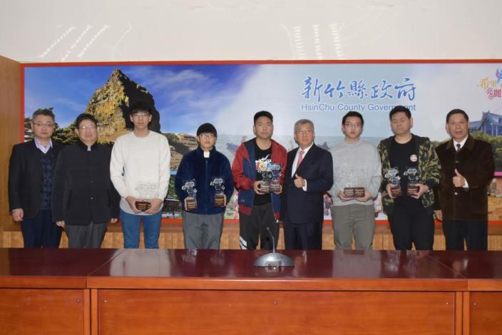 接軌國際 內思高工劉子頡榮獲世界機器人大賽亞太盃跳舞組季軍