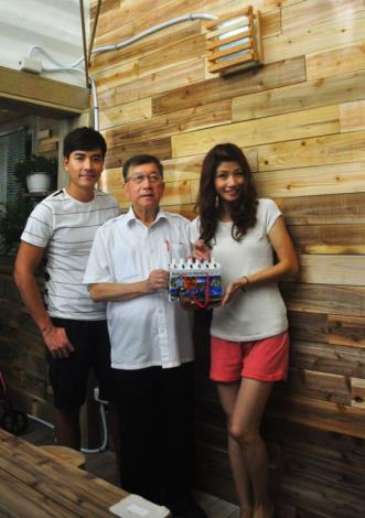 偶像劇《失去你的那一天》將殺青-邱縣長探班慰勉 共7張圖片