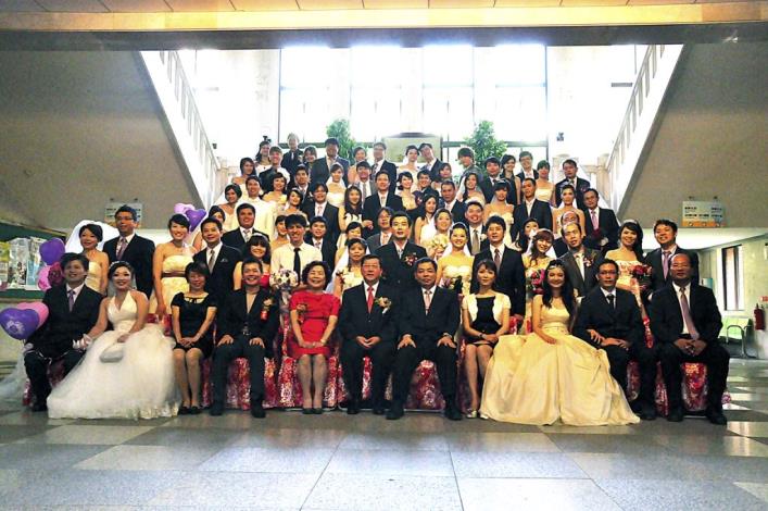 新竹縣民集團結婚 36對新人喜結良緣