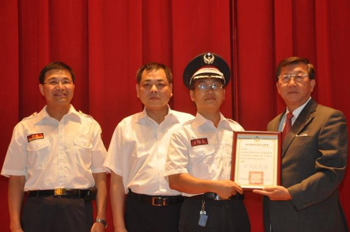 竹縣消防局成立14週年慶 救護車上接生成美談