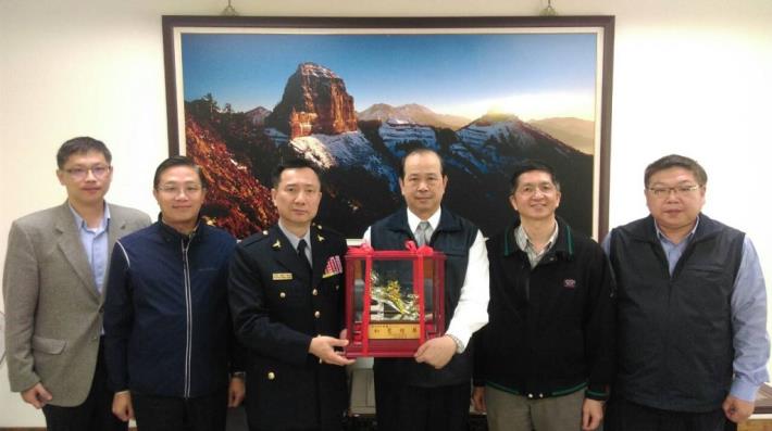 新竹縣政府警察局曾警務參前進光榮退休