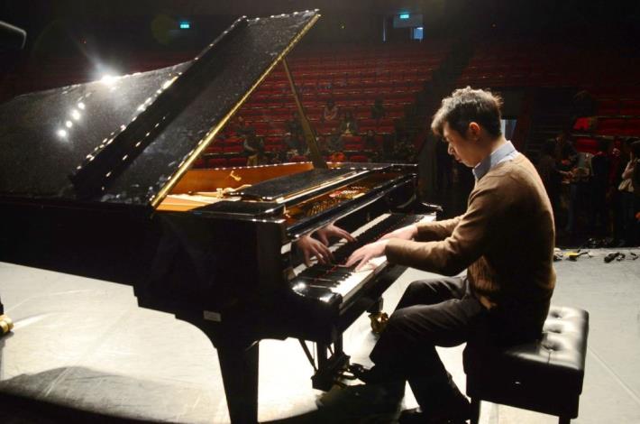 改編國歌爆紅　鋼琴家張凱將在週日(29日)辦「跨界」演奏會