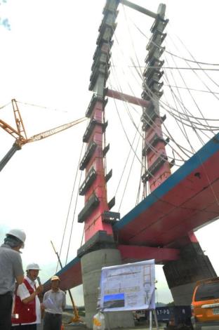 加緊防颱！邱鏡淳縣長視查南清公路、中正大橋改建工程叮囑全力防災