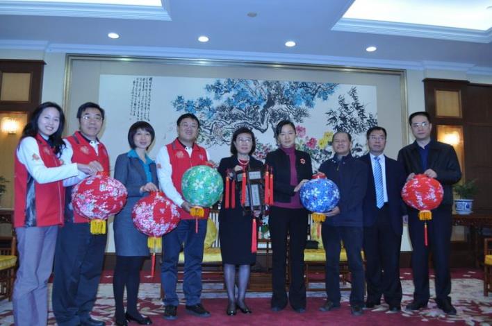 蘇州市副市長贈「宮燈」　期待台灣燈會精彩亮相