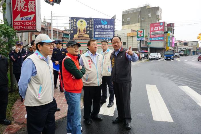 解決上下班交通壅塞  邱縣長會勘明新科大與新豐鄉德昌街康樂路口 共5張圖片