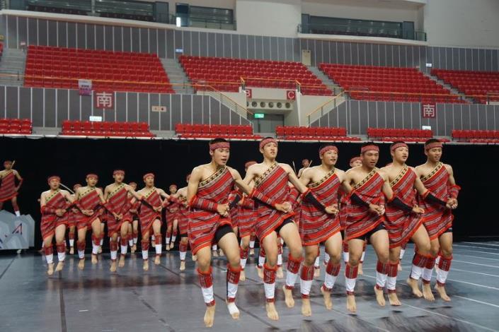 全國學生舞蹈比賽北區甲組決賽  二千人齊聚新竹縣體育館比「舞」