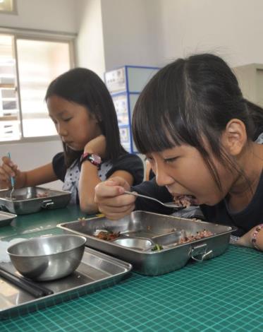 新竹縣學童營養午餐因應學校衛生法改用非基改食材經費調整