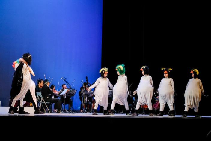 玉米雞劇團-《企鵝莎莎狂想曲》新竹縣慈善場演出