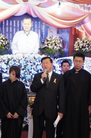 命理大師陳隆添告別式 捐22萬助湖口區弱勢孩子教育 共3張圖片
