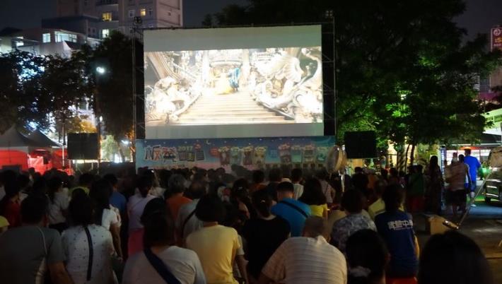 板凳電影院壓軸好戲登場 送出百張12週年紀念小板凳