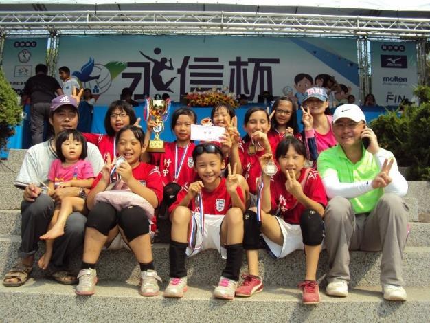 Girl’s Power竹中國小獲102年永信杯全國排球錦標賽第三名