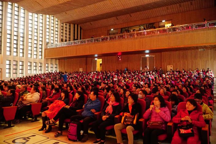 「向新竹縣志工致敬」公益演唱會　1200名志工齊聚共襄盛舉