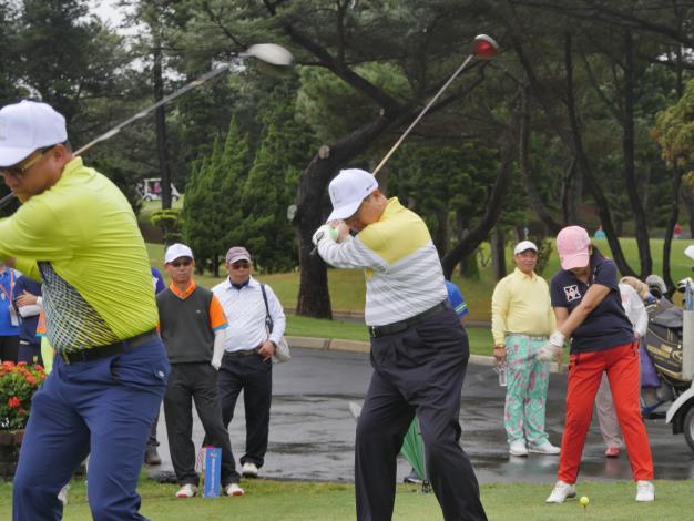 全國地政盃在竹縣再次納入高爾夫球賽 楊縣長親自開球、下場比賽