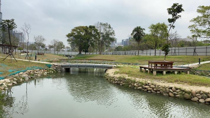 東興圳景觀再造一期工程最後拚圖完工驗收       預計3月初拆籬開放