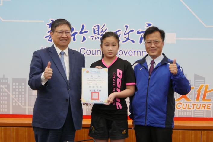 鼻竇炎開啟桌球之路  11歲少女呂函叡入選國手