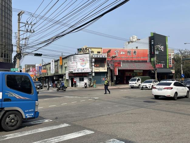 新竹地區全復電   警方路口疏導交通