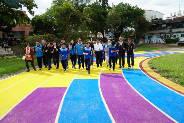 新竹縣國中小校園戶外場地　全面開放民眾運動