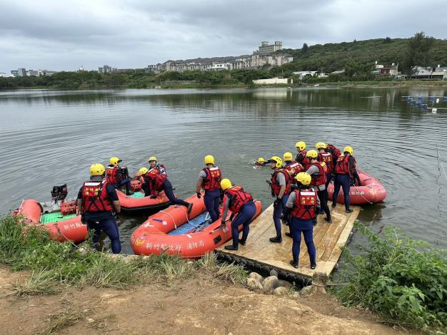 官網-消防局加強防溺措施，辦理船艇訓練強化水域救援能力