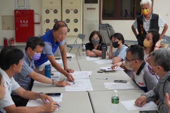 官網DSC07484新竹瓦斯公司與受災社區住戶第三次協調說明.JPG