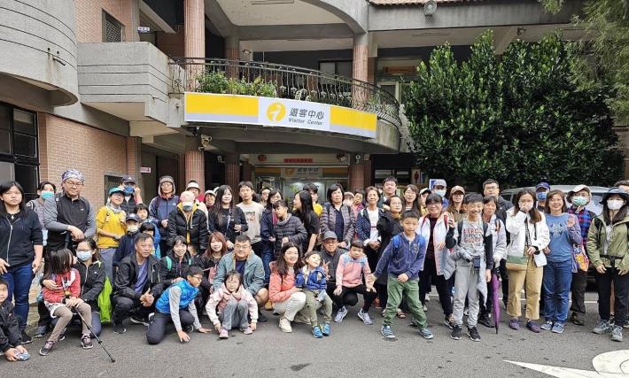 近50組民眾26日參加活動，一起走讀獅山古道、大玩植物染拓印 (3)