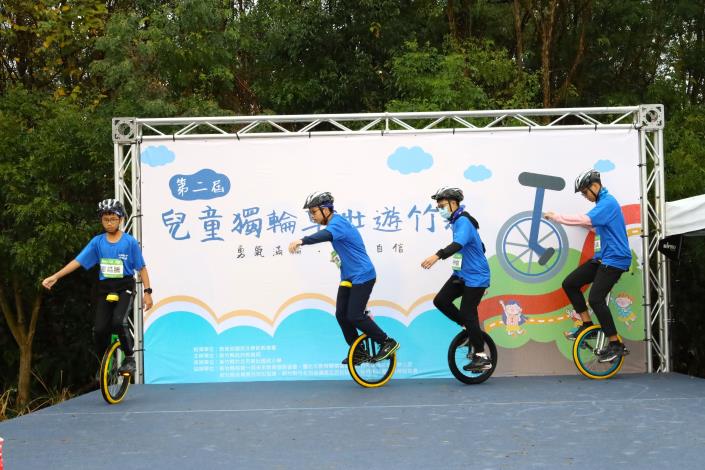 官網-獨輪車學長姐示範表演。.JPG