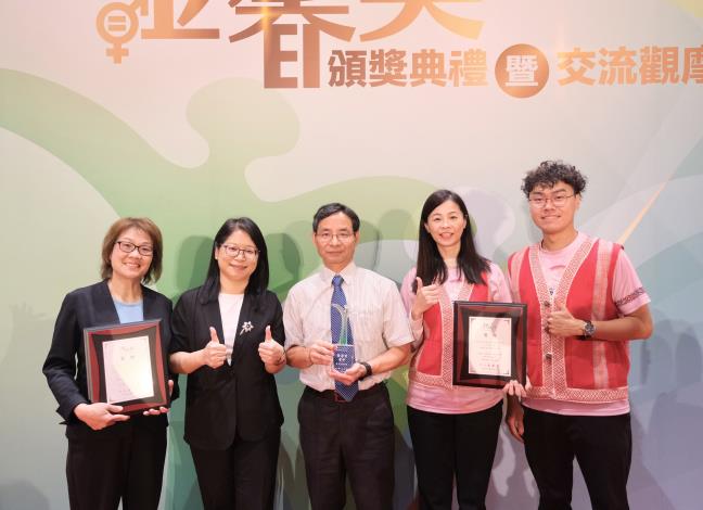 338C90D5-8169-4F5B-9BB5-5385FB0D4156