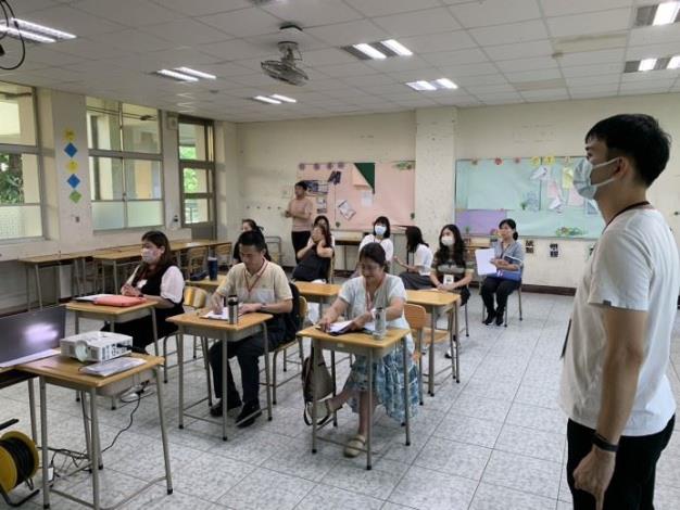 教案組評審與參賽者