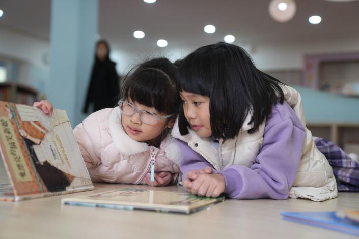 中山國小榮獲閱讀磐石學校獎，在校園推廣閱讀活動。 (3)