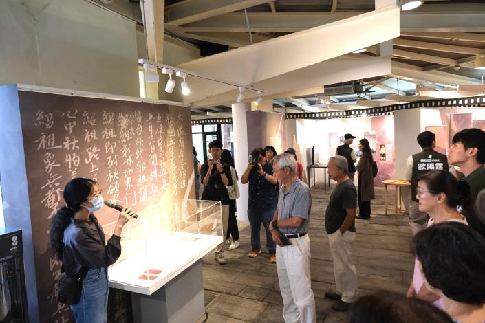 官網-「乙未中的竹塹」於鄧南光影像紀念館內展出新竹縣縣史館與清大文物館館藏等文物1.JPG