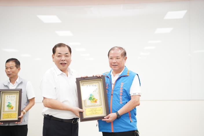 官網DSC08821新豐調解委員會獲得優等獎.JPG