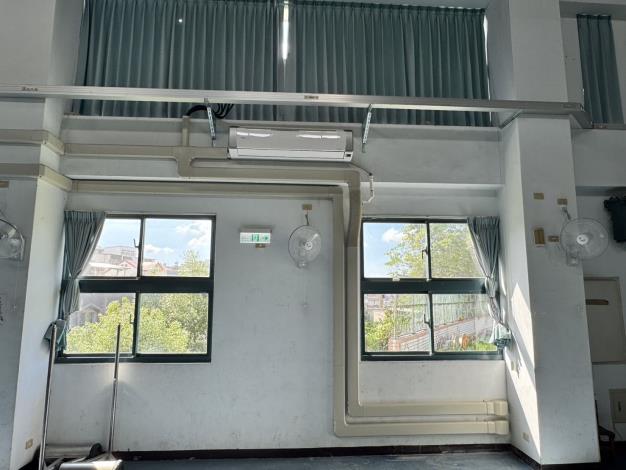 員崠國小活動中心冷氣 (1)