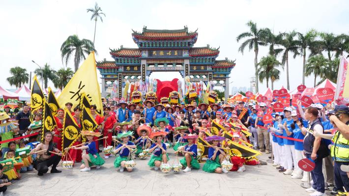 官網P1017584_義民祭開幕式表演團隊合影