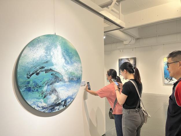 官網-民眾掃碼體驗AR互動