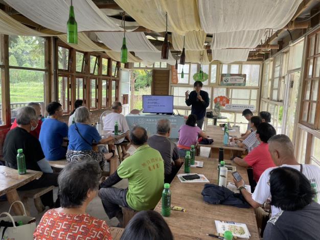 官網-於關西鎮公所舉辦「新竹縣農田龜類保育研習與生態服務給付說明會暨外來種斑腿樹蛙防治宣導」S__59801642_0 的圖片