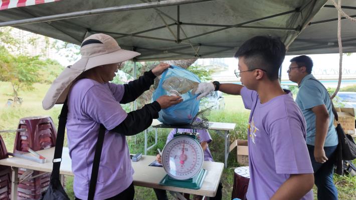 官網-共清理136公斤垃圾