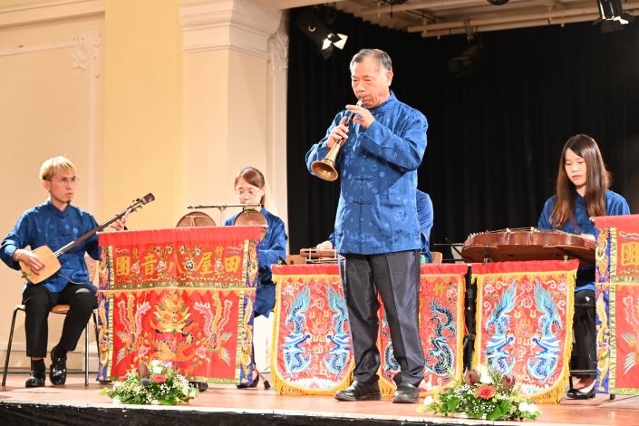 官網-巡演20日移師科爾新堡市政廳