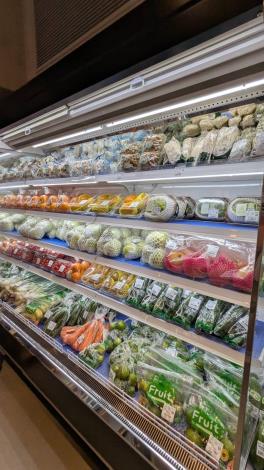 竹北市農民直銷站光明門市10月3日隆重開幕，在地農產就近採買。