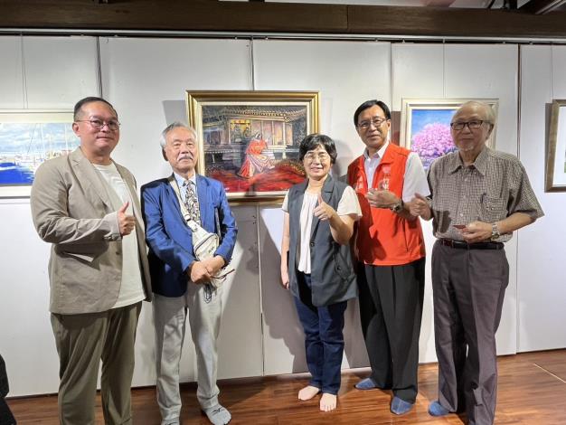 官網-(左起)藝術家古雅仁、中村勝人、文化局長朱淑敏、竹東鎮長郭遠彰、末廣章