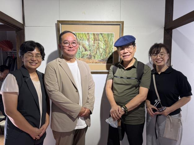 官網-(左起)文化局長朱淑敏、藝術家古雅仁、藝術家洪東標、蕭如松藝術園區藝術總監黃孟玲