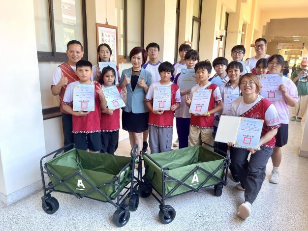 官網-安麗台灣捐贈越野摺疊車