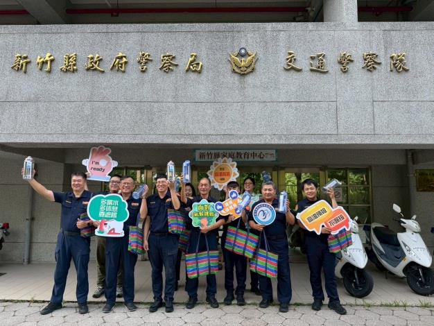 官網-交通警察高溫調適包宣導