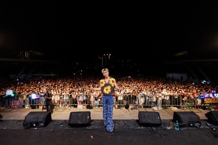 官網LIU_5751畢書盡壓軸登場