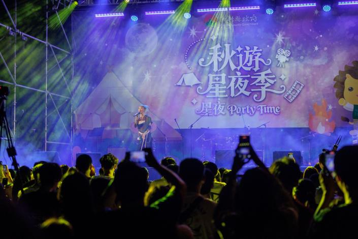 官網LIU_4308秋遊星夜季壓軸「追星之夜」現場湧入數千民眾