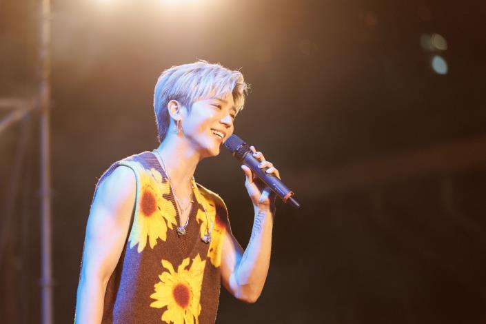 官網LIU_5709畢書盡壓軸登場