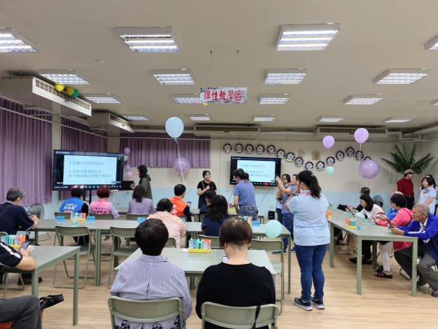 1022新竹縣樂齡學習數位示範體驗場域揭牌儀式 (15)