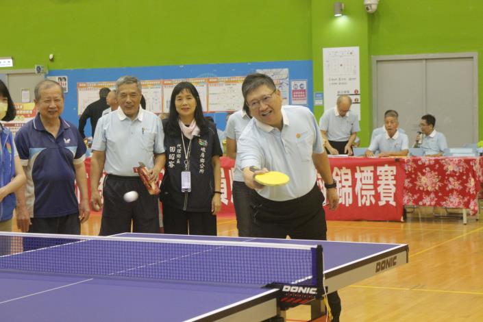 官網-新竹縣長楊文科為賽事開球。IMG_8614.JPG