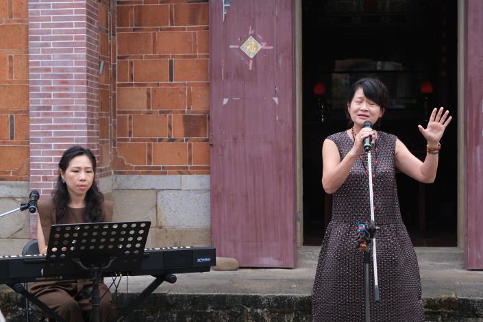 官網-金曲獎歌手羅思容老師帶來杜潘芳格與陳美燕兩位新竹縣客家詩人的作品，以及《永夜》吳濁流詩作組曲的演唱.JPG