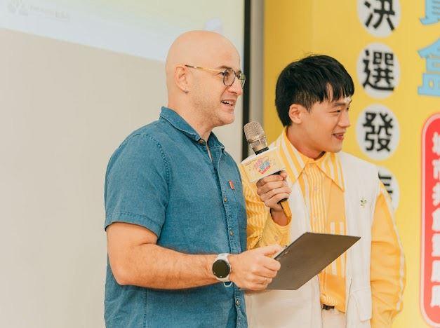 重量級專家學者組成專業評審團，其中還有台灣女婿、知名主持人吳鳳