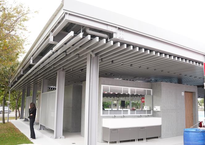 官網-竹北溜冰場性別友善廁所 (2).JPG