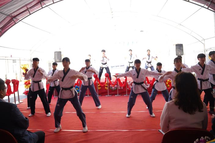 官網DSC00575湖口高中跆拳道隊開場表演.JPG